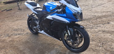 2014 SUZUKI GSX-R1000 motorcycle for rent near Swansea, SC