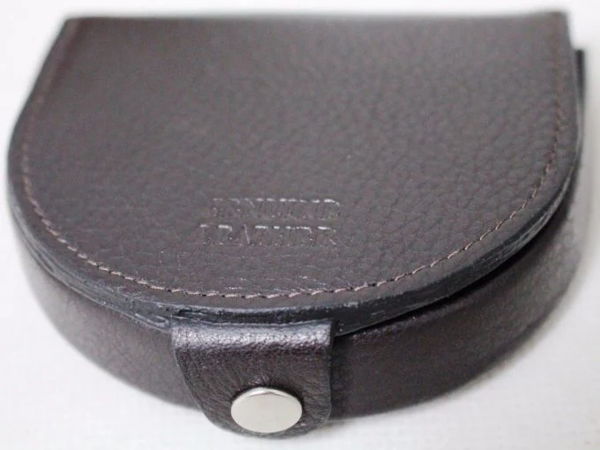 Framed Coin Purse in black or tan. Style: 11031 - Image 5