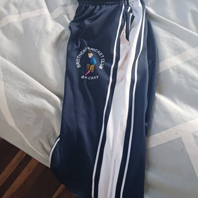 Mackay Brothers cricket club Logo
