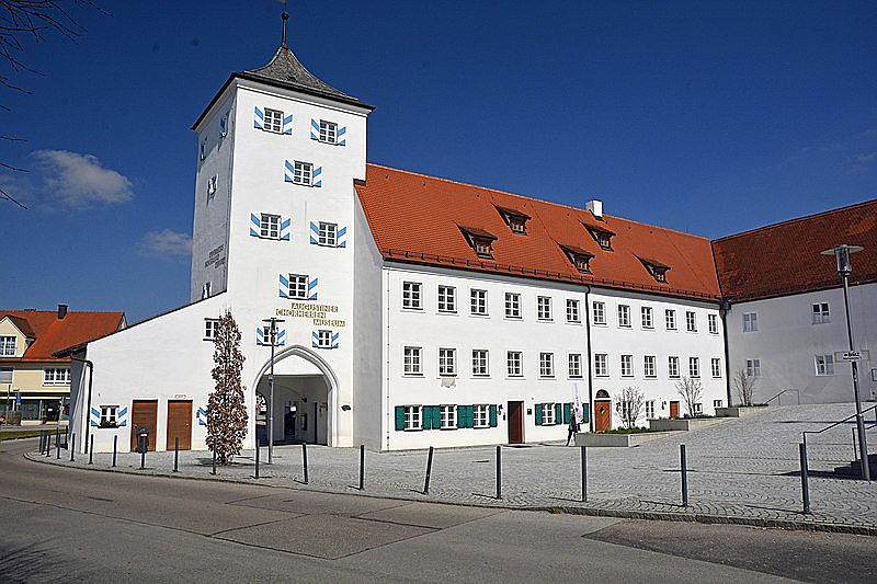  Dachau
- Augustiner_Chorherren_Museum,_Markt_Indersdorf.JPG