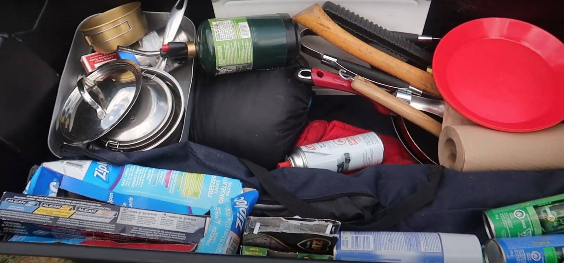 7 useful camping hacks to have a perfect camping day