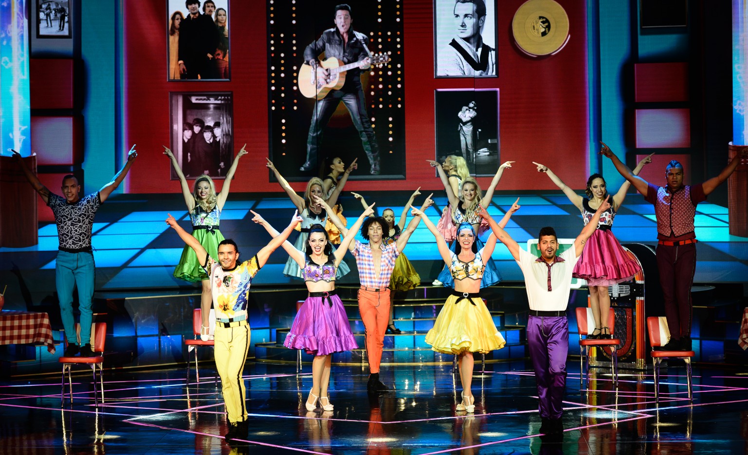 Extravaganza - The Vegas Spectacular Uploaded on 2022-02-17