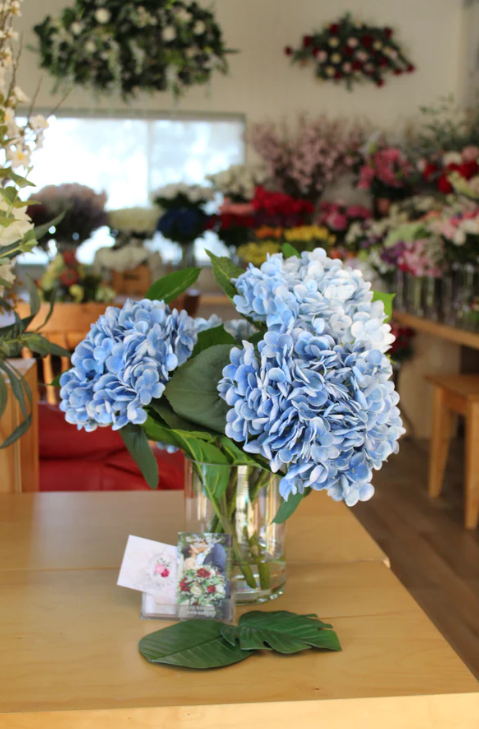 Blue Real Touch Hydrangeas Arranged in Water - Realistic Artificial Flowers - Image 7