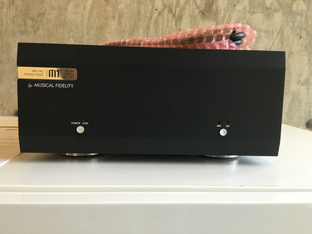 Musical Fidelity M1LPS MM/MC Phono Stage As new!