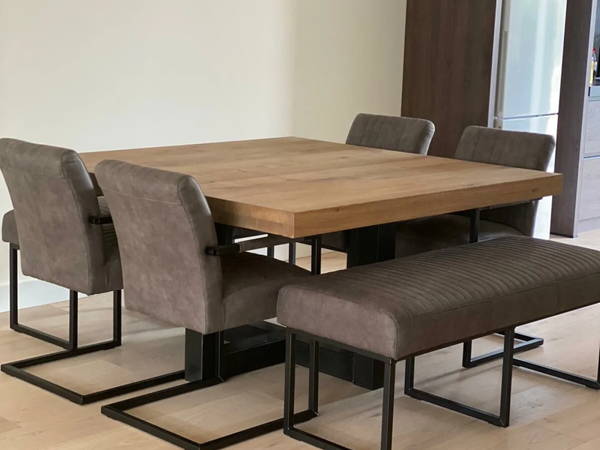 Tafels op maat, klantproject Houtenmeubelshop