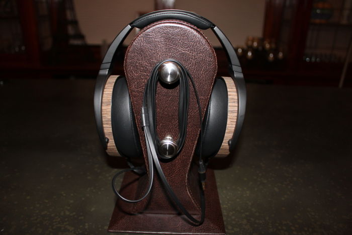 Audeze EL-8 Open Back Planar Magnetic Headphones