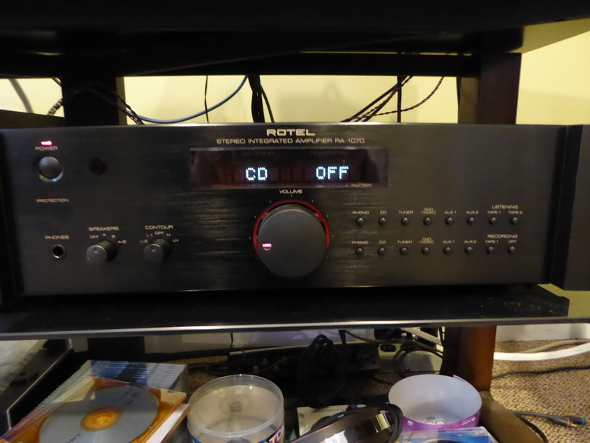 ROTEL RA 1070 INTEGRATED AMPLIFIER