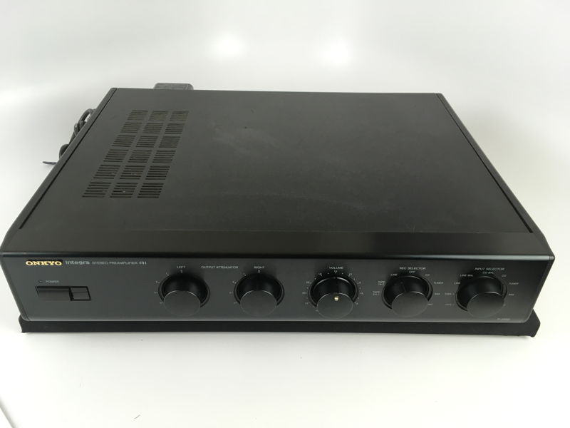 ONKYO　　プリアンプ　p-8800