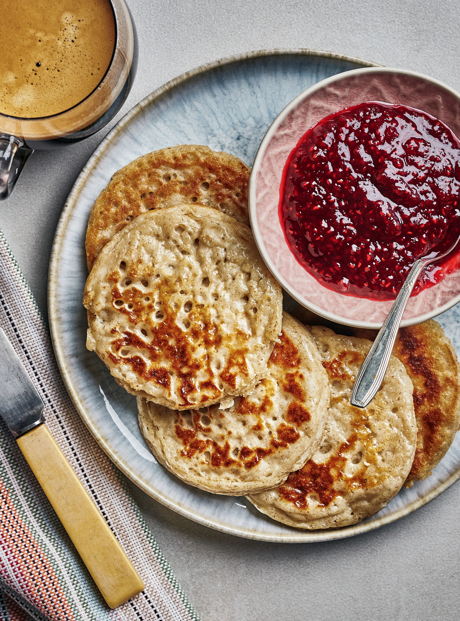 Catherine Lépine-Lafrance’s Buttermilk Crumpets | RICARDO