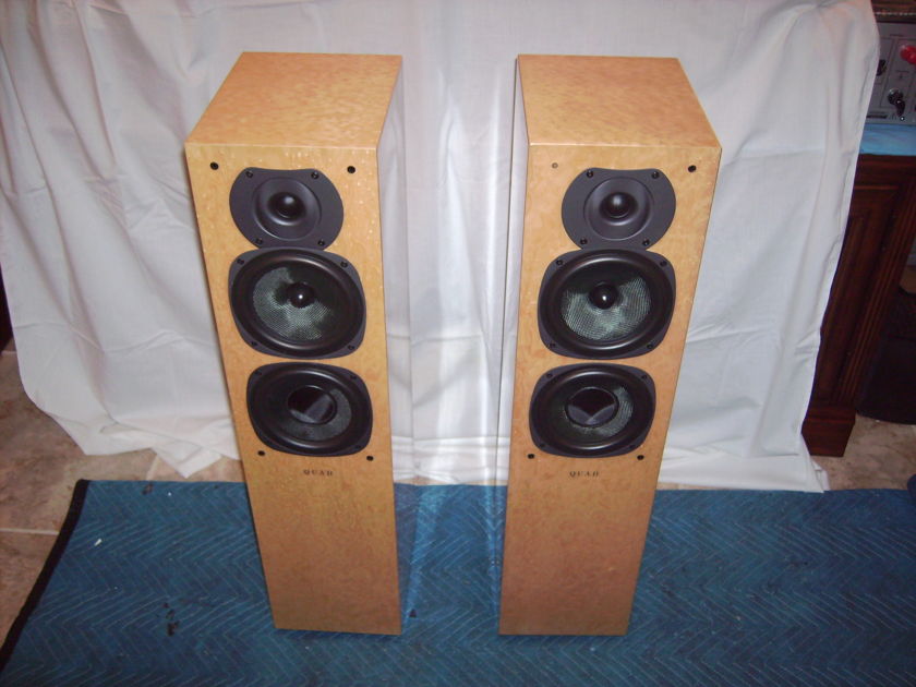 QUAD 22L2 Speakers in Stunning High-Gloss Birdseye Maple