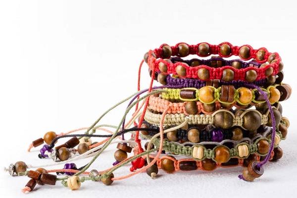 How to Make Hemp Bracelet in 10 Minutes