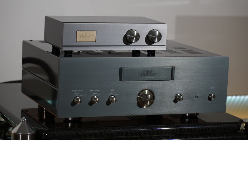 AirTight ATE-2/ATH-2 System Phono Preamp with Step Up Transformer
