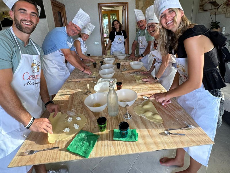 Corsi di cucina Sorrento: Corso di pasta fresca e tiramisù nel cuore di Sorrento