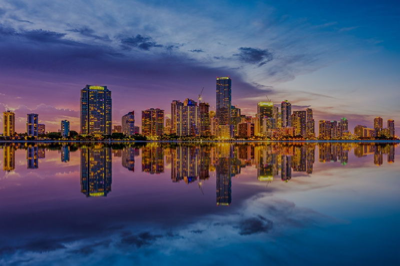 featured image for story, Five reasons why living in Miami might be the right choice for you.