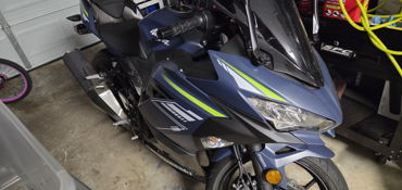 2022 KAWASAKI NINJA 400 ABS motorcycle for rent near Laplace, LA