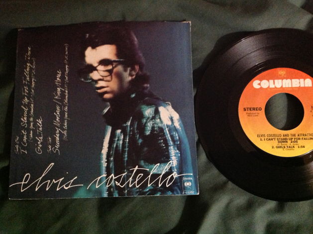 Elvis Costello And The Attractions - I Can't Stamd Up F...