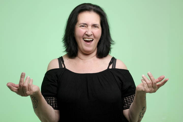 Nadia  Benharkat 