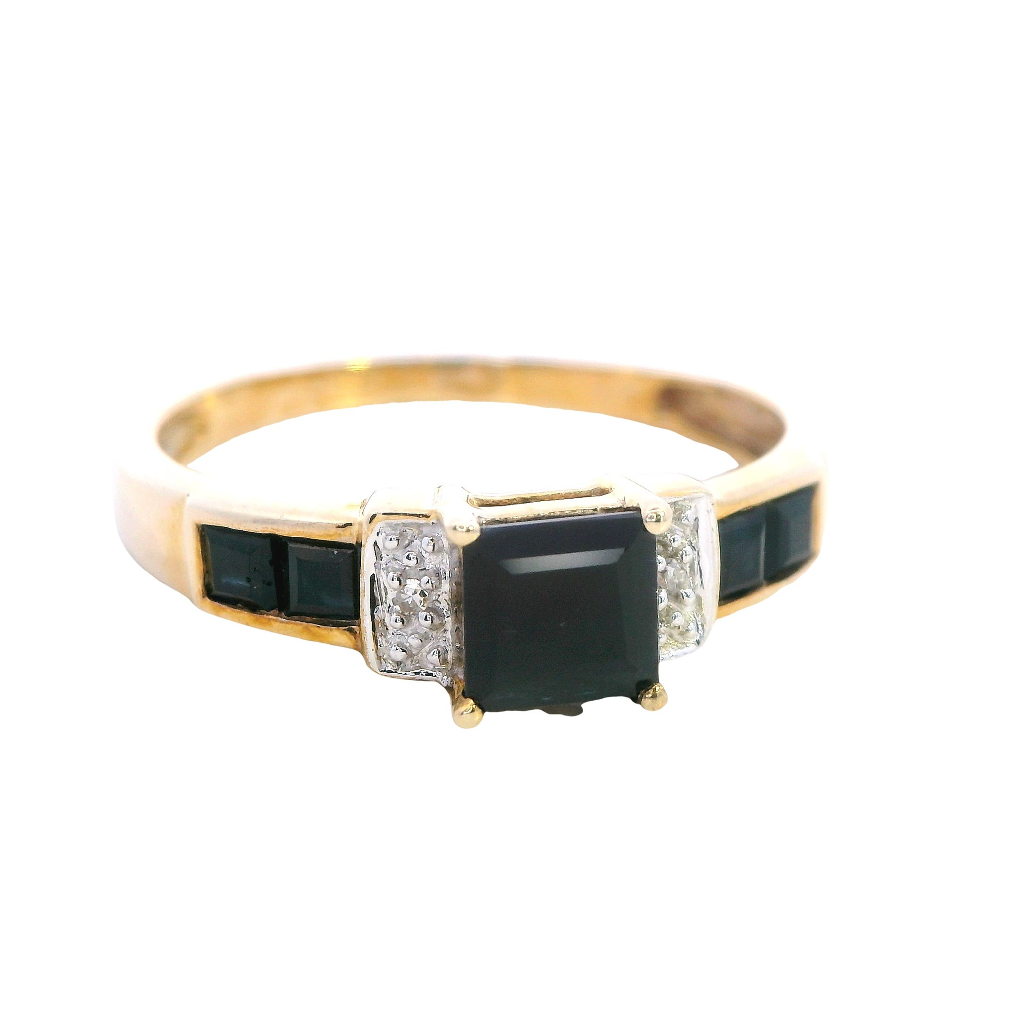Sapphire and Diamond Ring set in 9ct Yellow Gold - Image 3