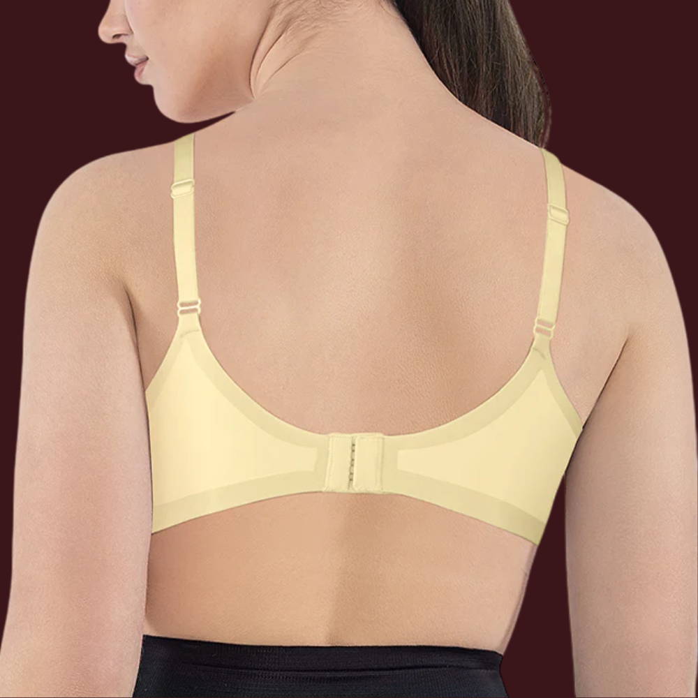 Adjustable Strap with Back Hook Closure for Customised fit 