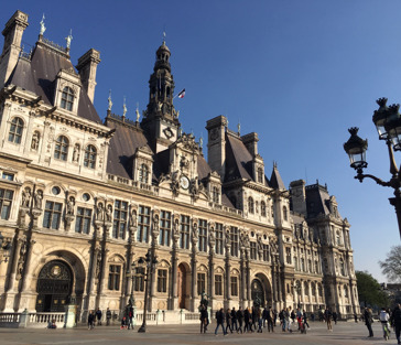 Историческая прогулка «Между двух крепостей Парижа – от Бастилии до Лувра»