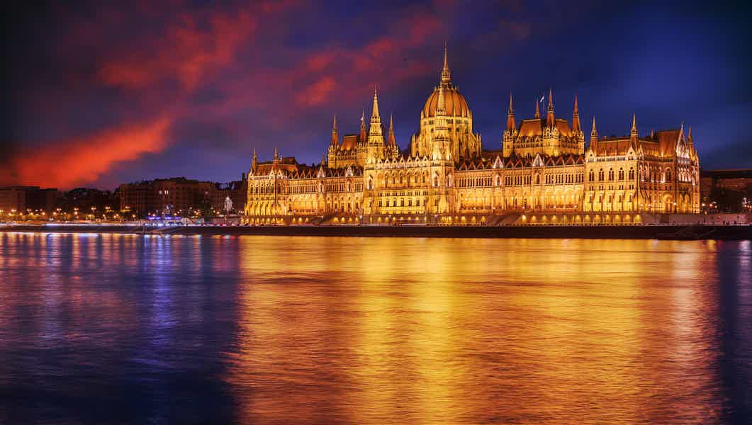 Magic of Budapest: Evening Lights & Panoramas - photo 1