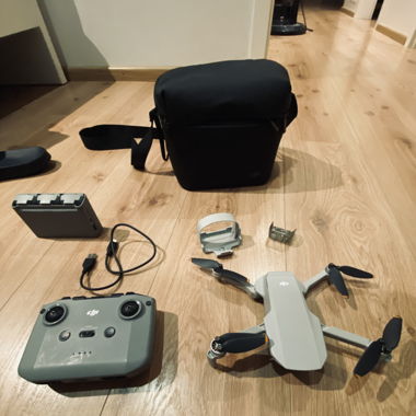 DJI Mini 2 Fly More Combo