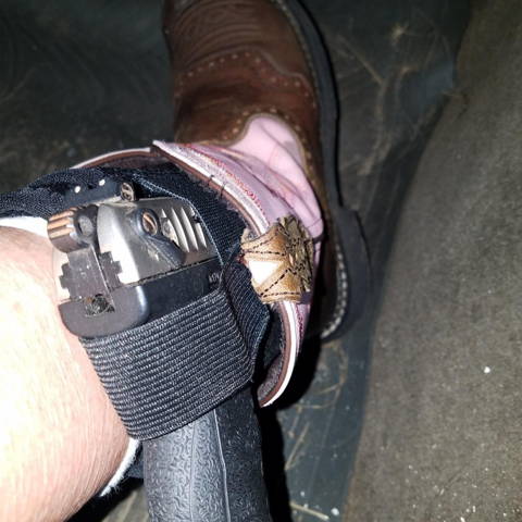 shoulder holster review, shoulder holster for men, shoulder holster for fat guy, right hand shoulder holster