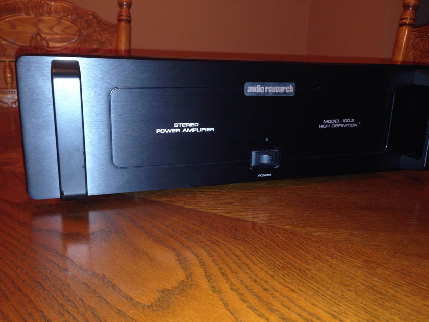 Audio Research 100.2  STEREO AMPLIFIER