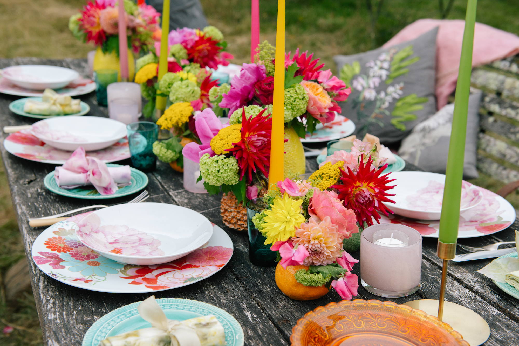 Wild at Heart flowers for summer tablescape