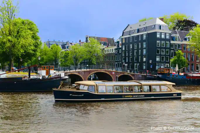 Amsterdam: Canal Cruise depart from Anne Frank House or CS