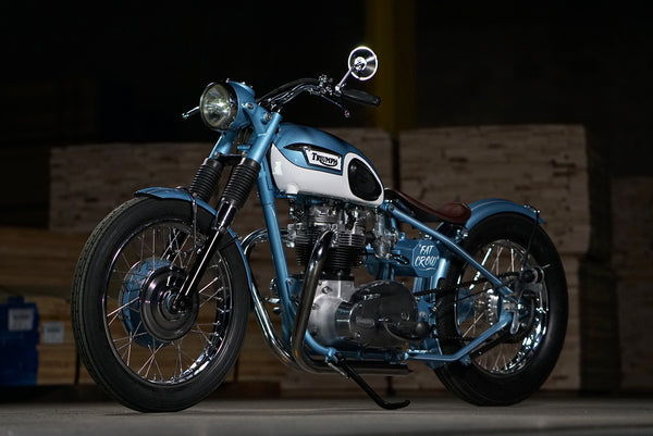 Triumph Bonneville Bobber Blue