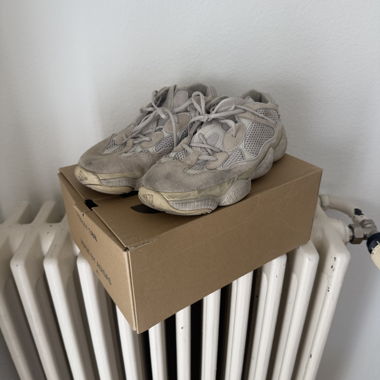 YEEZY 500