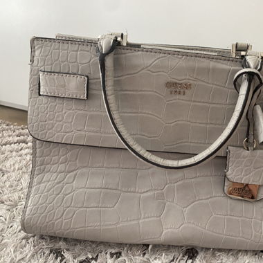 Handtasche