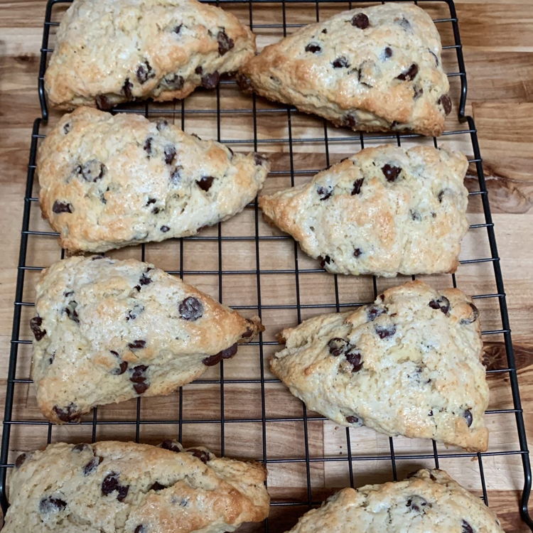 Wholesome hen and loaf — photo from hotplate.com