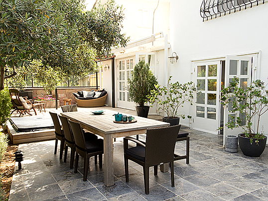  17220 Sant Feliu de Guíxols (Girona)
- Prepare for a lucrative home sale by focusing on outdoor landscaping.
Renovate your garden space to suit the local market and you can boost value.
