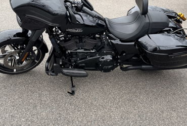2024 HARLEY-DAVIDSON STREET GLIDE motorcycle for rent near Taunton, MA