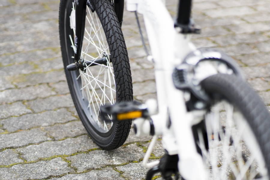 折りたたみ自転車タイヤ