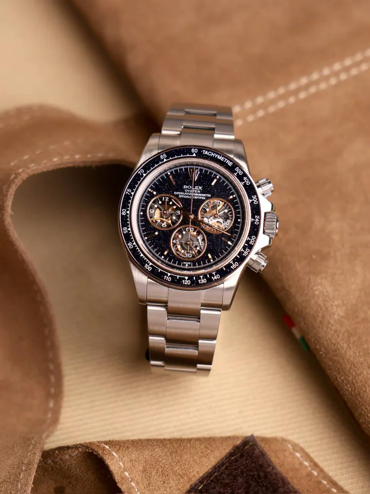 Ventura by Artisans de Genève 2025 Box+Papers