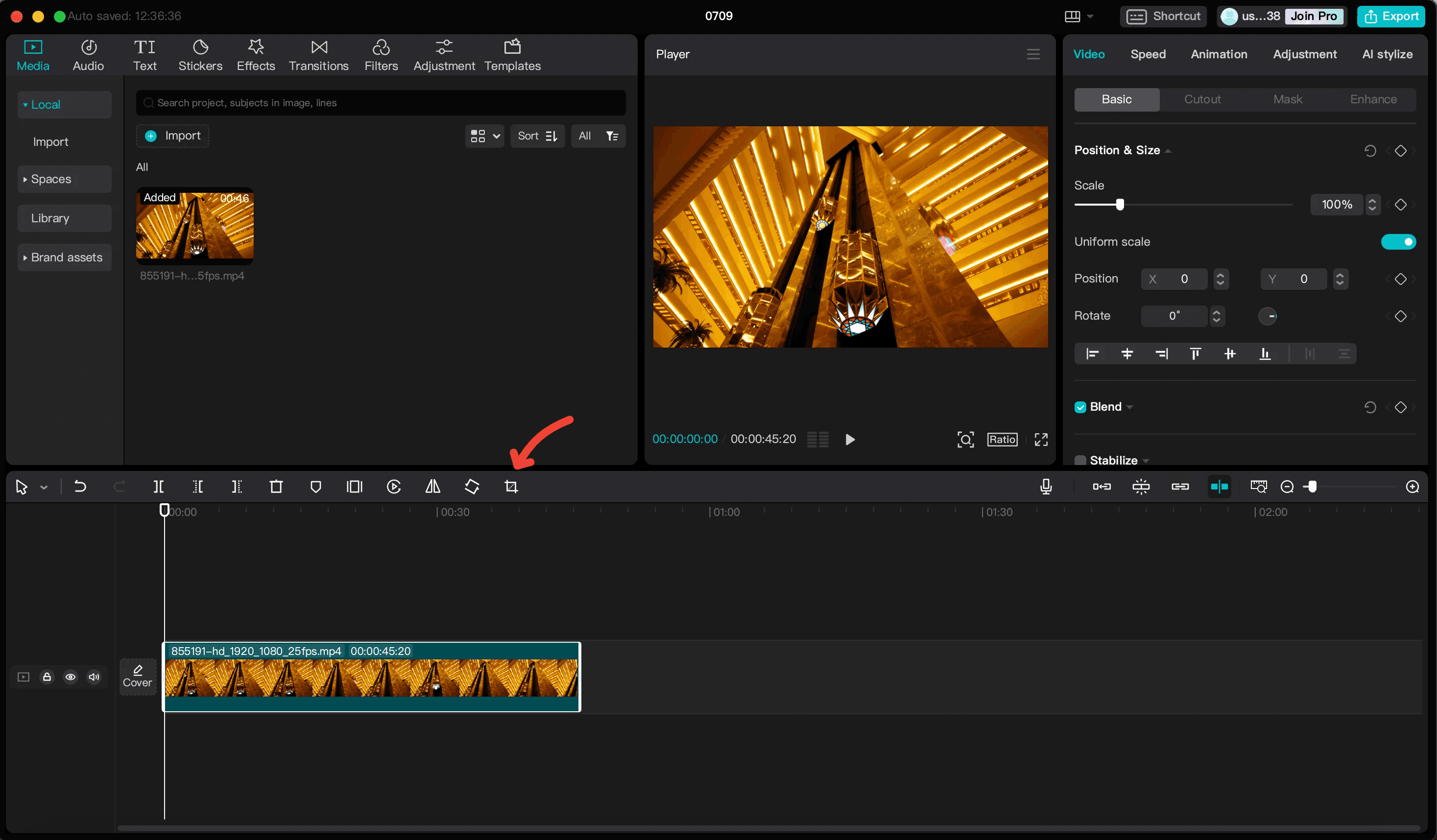 How to crop on CapCut