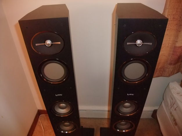 Infinity R253 Reference Series Pr.. In excellent condit...
