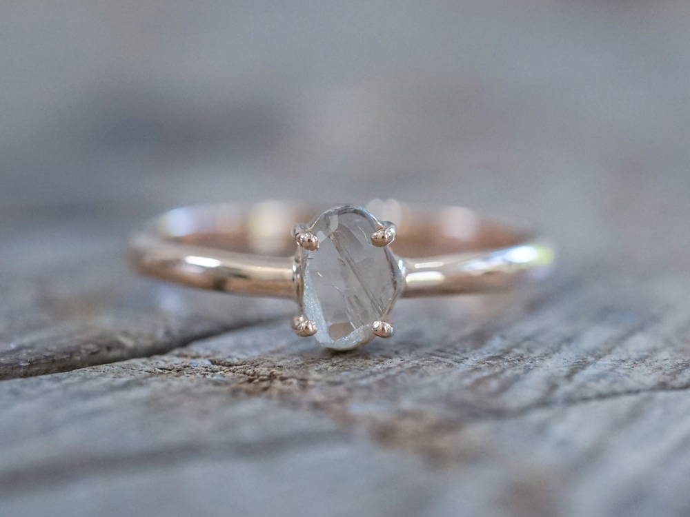 design-plus-size-engagement-ring-borneo-polki-diamond-ring