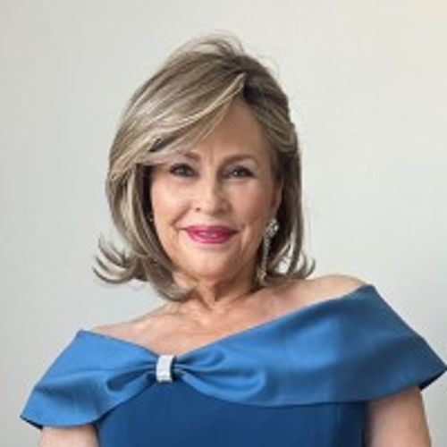 Lynna  Langley