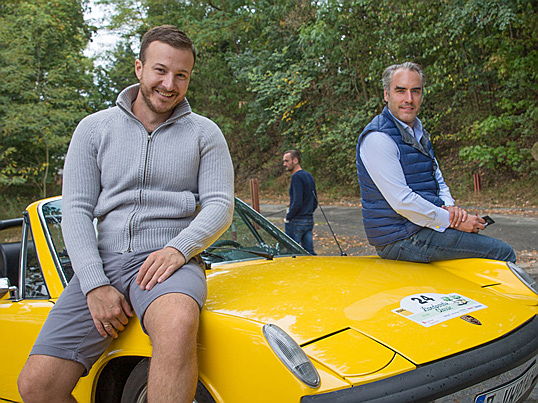  Berlin
- Philip Hetzer, Mitglied der Geschäftsleitung bei Engel & Völkers Commercial in Berlin, und Ruben Neter nahmen mit einem Porsche 914 an der ADAC Landpartie teil.