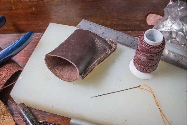Guide How to Choose Leather Stitching and Sewing Thread