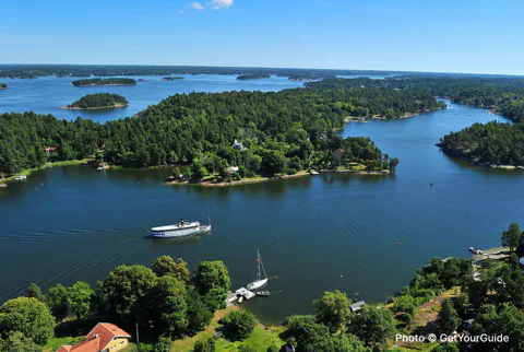 Stockholm: Archipelago Guided Cruise with Lunch