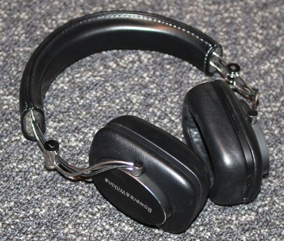 Bowers & Wilkins  P7 Wireless  Headphones