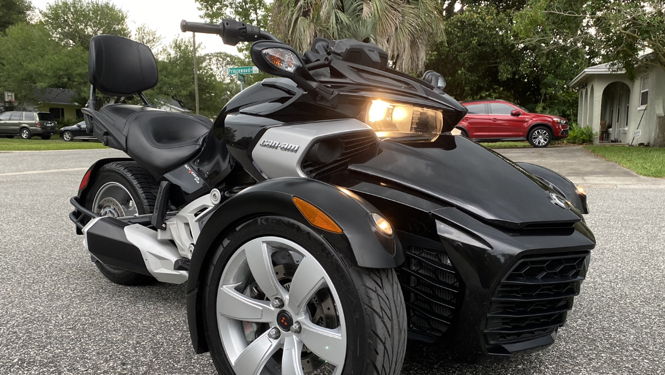 Rent a Can-Am motorcycle in Orlando, FL | Riders Share