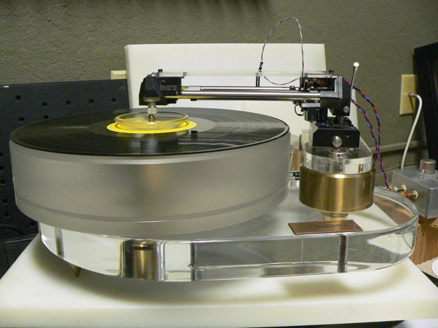 Clearaudio Reference Turntable Clearaudio Souther TQ-1 ...