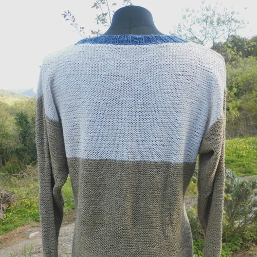 GENEVIEVE, een trui in averechtse tricotsteek voor dames