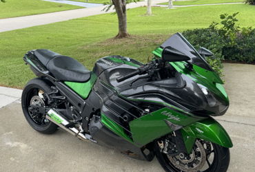 2018 KAWASAKI NINJA ZX-14R ABS motorcycle for rent near Cape Coral, FL